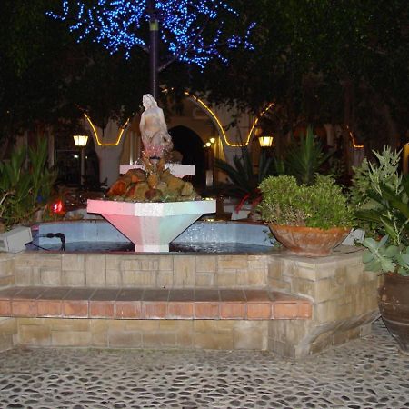 The Best Prime Location Lovely 1 Bedroom Apartment Paphos Exteriör bild